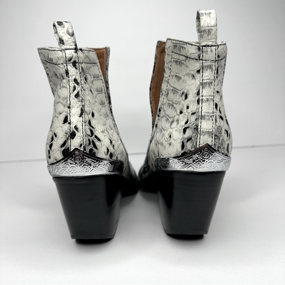 Jeffrey Campbell Cromwell Pointed Snake Python Cut-Out Leather Ankle Booties Sz8 - Picture 5 of 9